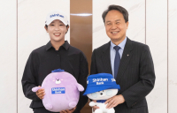 ‘키다리아저씨’ 신한금융 후원 임진희, LPGA 첫 우승