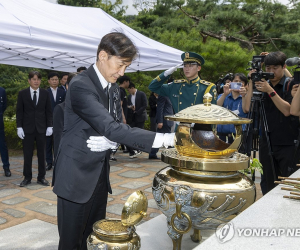 “양심없는 국힘” vs “자숙해도 부족할 판에…”